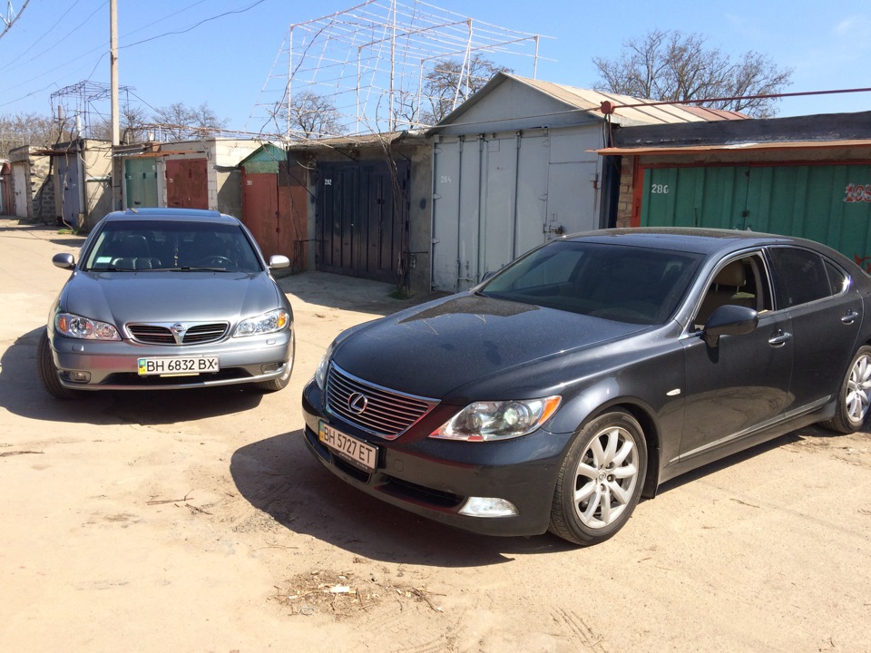 Японія рулить! Nissan Maxima vs Lexus LS 460 2