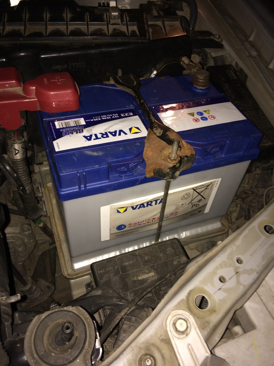 Новий акумулятор Varta 70Ah 2