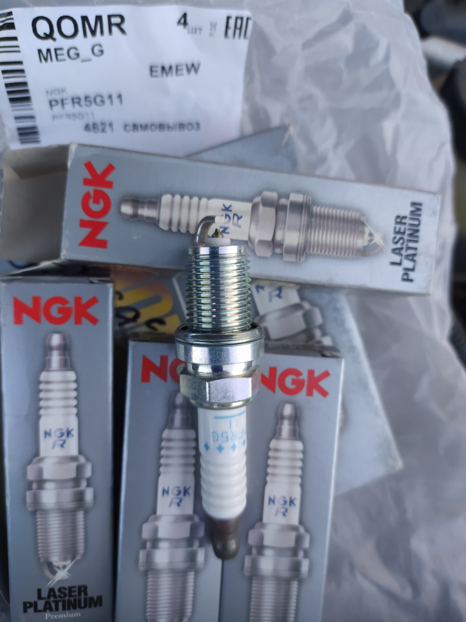 Заміна свічок ngk платина! 1