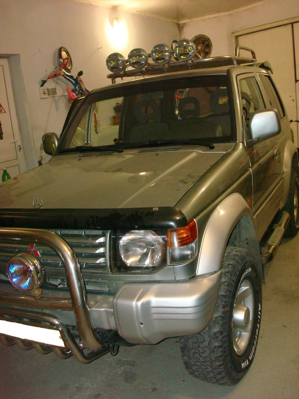 Допоможіть з продажем машинки - Mitsubishi Pajero 1997 - 2,8D