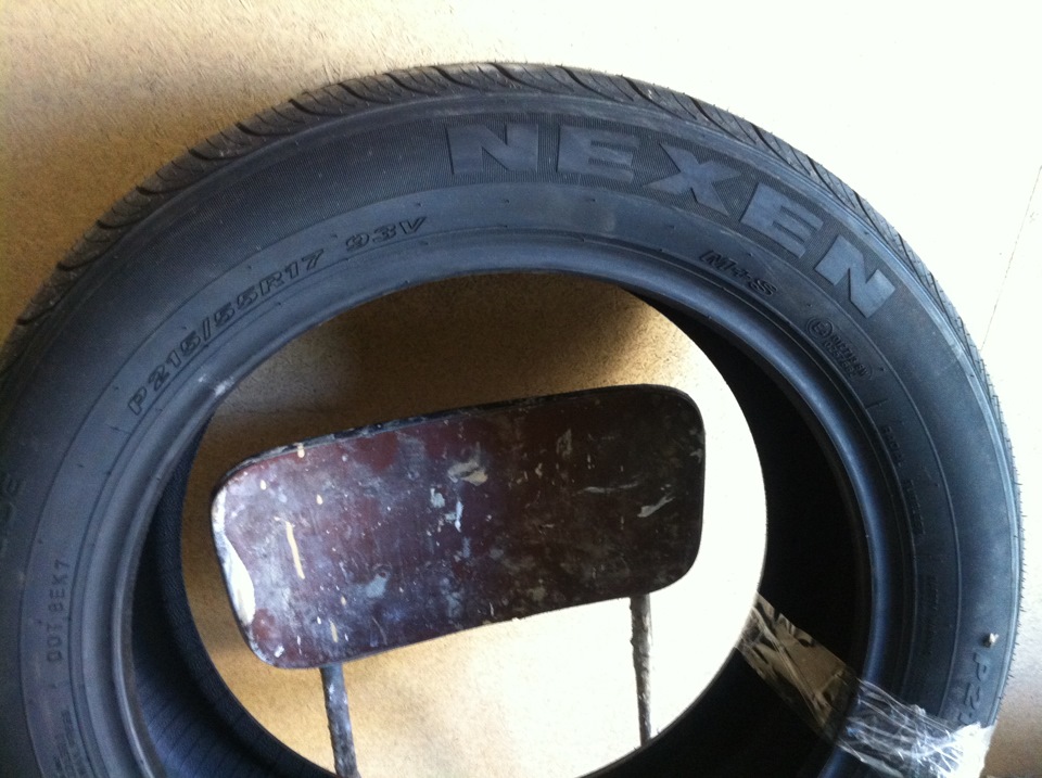 Нова гума Nexen nblue eco 215/55r17 2