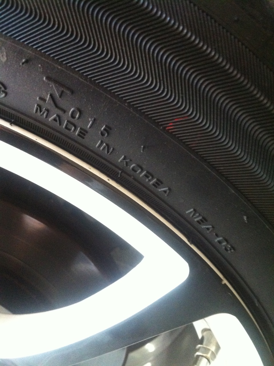 Нова гума Nexen nblue eco 215/55r17 4