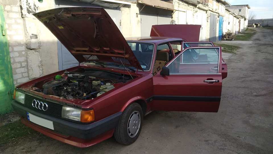 Капсула часу Audi 80 (B2) 2