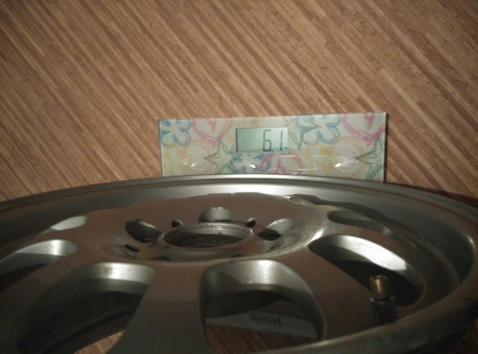 Колеса, частина 1, диски від BMW на Nissan 1