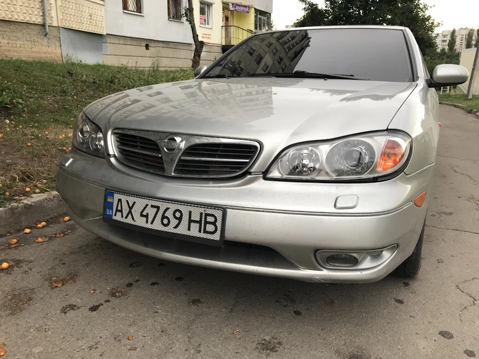 Замінив світло на Nissan Maxima QX