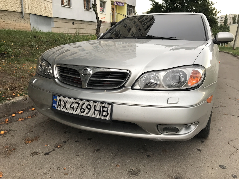 Замінив світло на Nissan Maxima QX 1