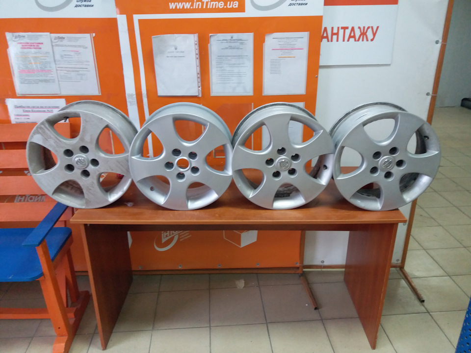 Купив оригінальні диски R16 3