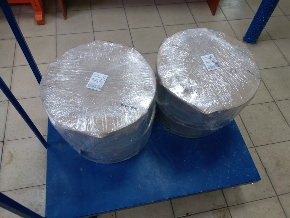 Купив оригінальні диски R16 2