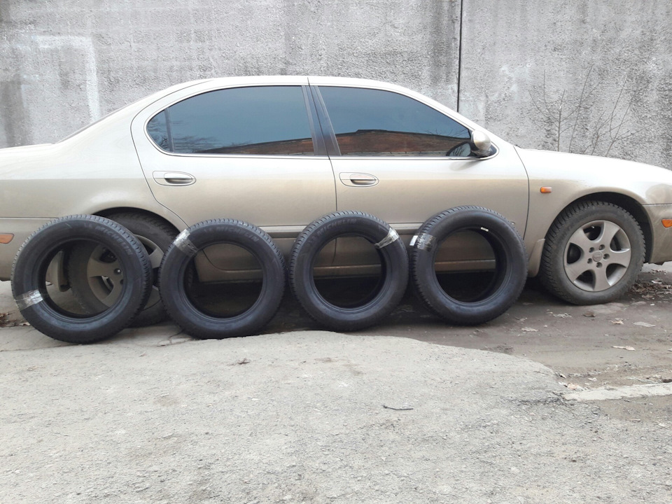 Перевзувся на Michelin Primacy 3 215/60 R16 1