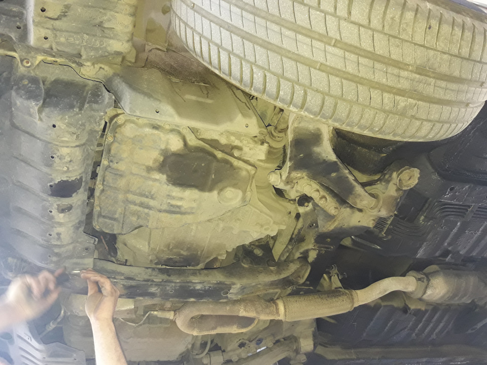 Заміна мастила в АКПП 3.0 V6 1