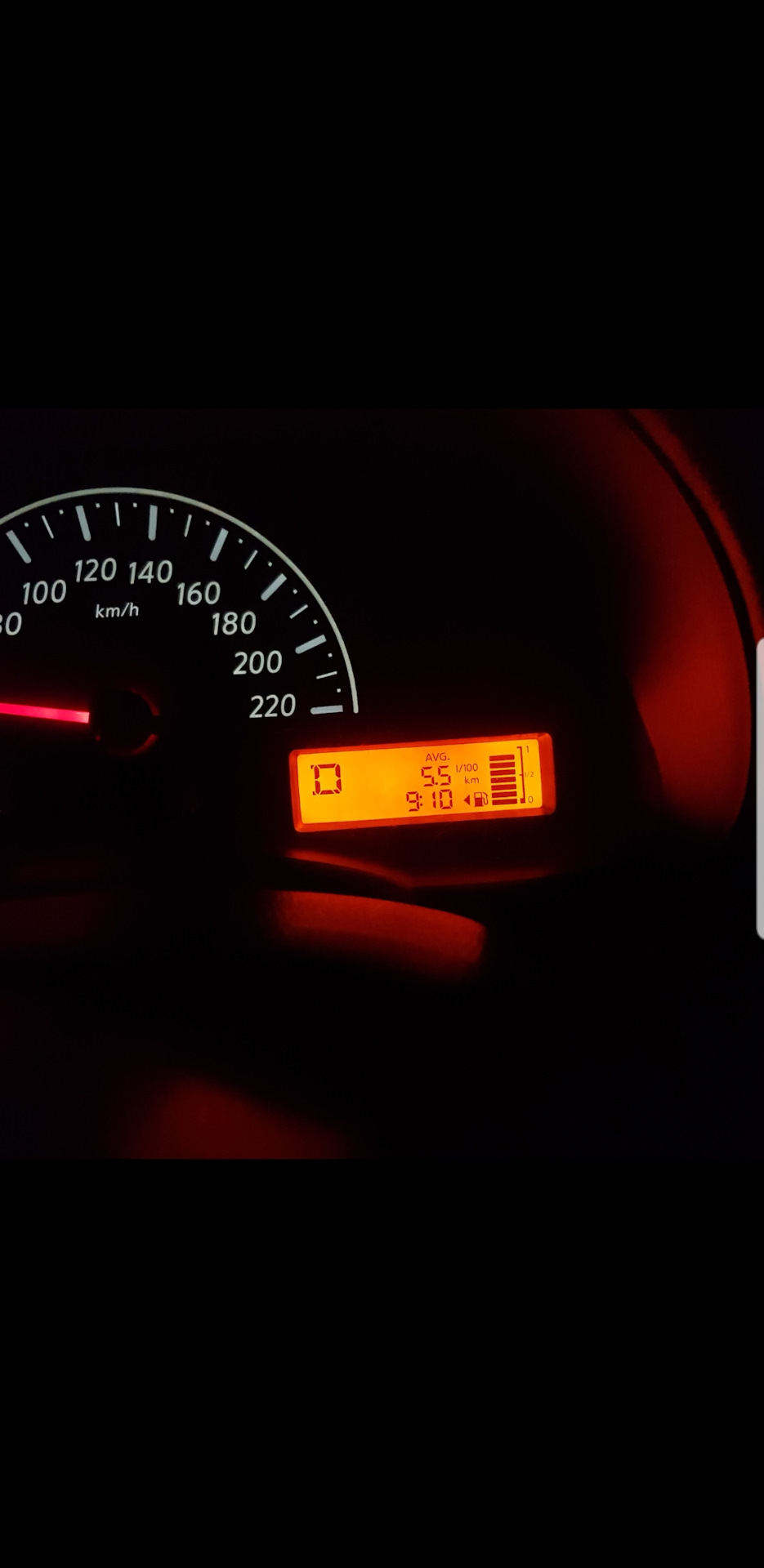 Витрата nissan mikra k 13 avtomat 1