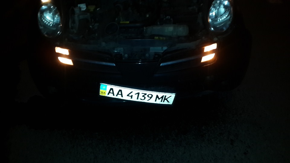 Nissan Micra vs Собака перебігака 3