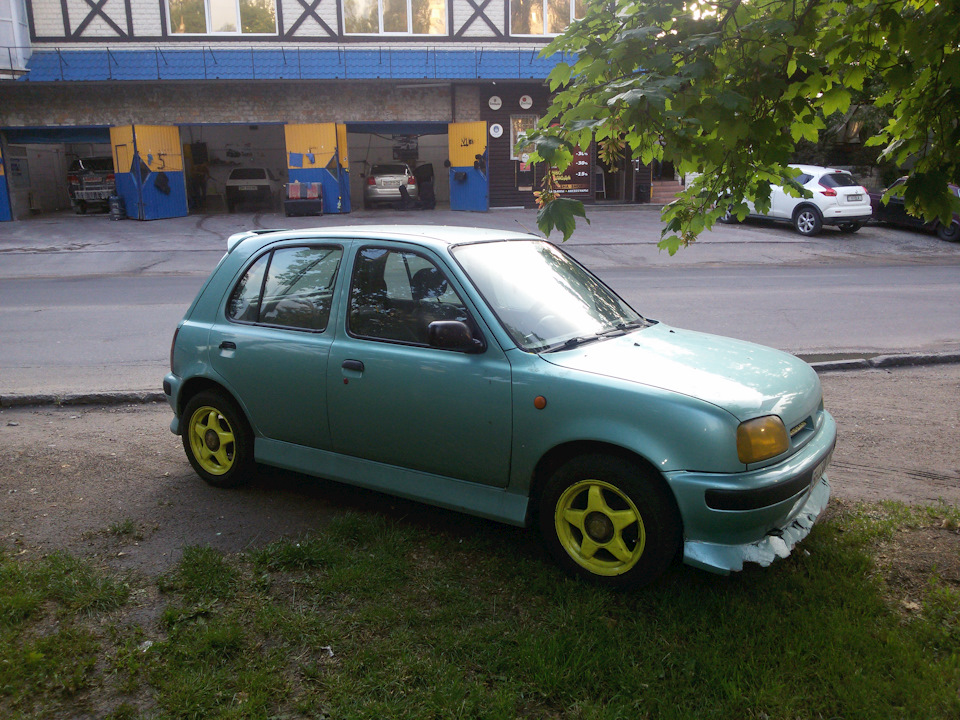 Ось зустрічаються машинки. 5