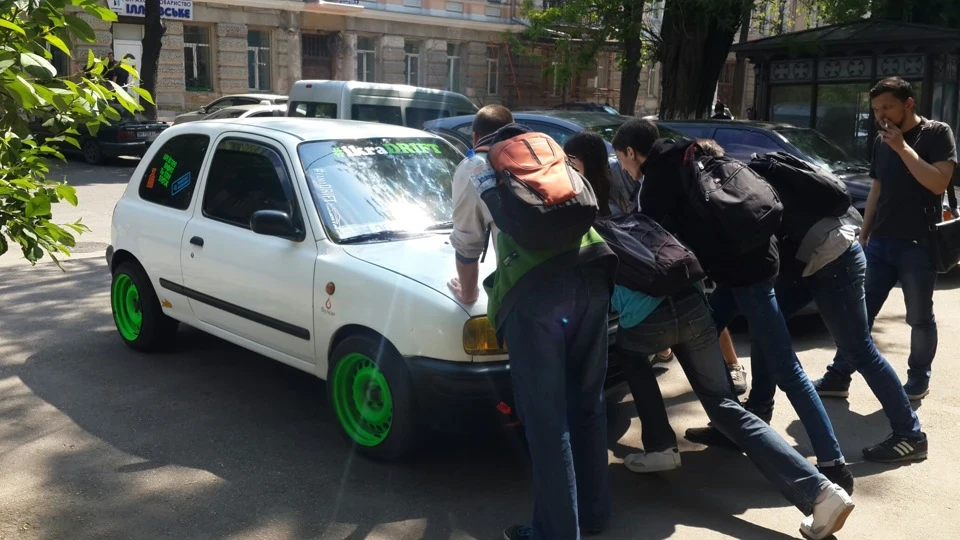 Їзда без задньої передачі:(