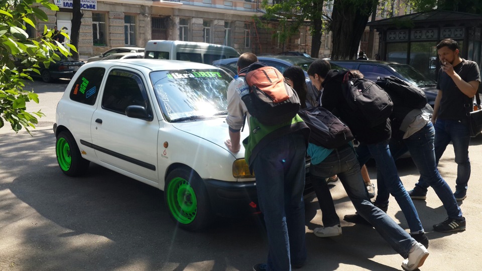 Їзда без задньої передачі:( 1