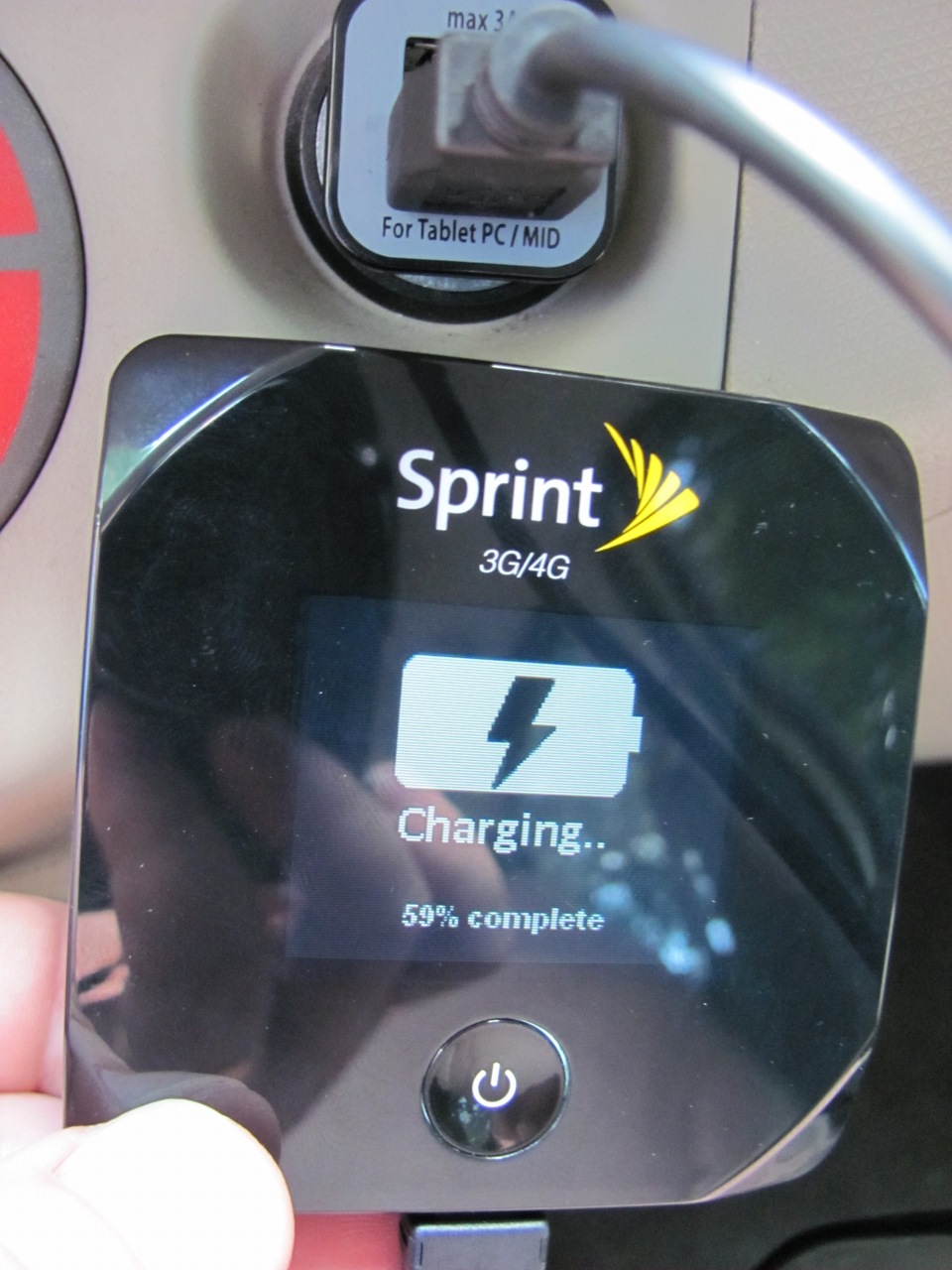 Тест зарядки 3G/4G WIFI модему в авто 1