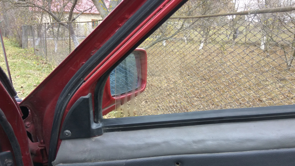 Скло праве пасажирське 1