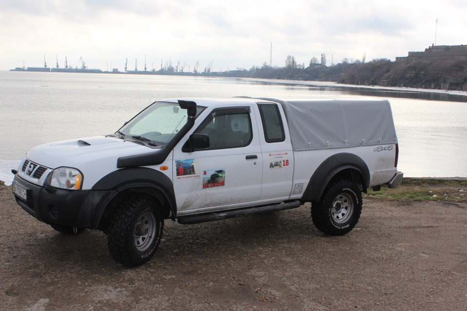 Тент на кузов Nissan Navara. 2