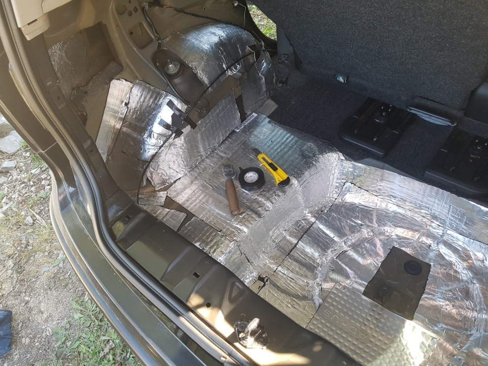 Шумоізоляція багажника Nissan Note 5