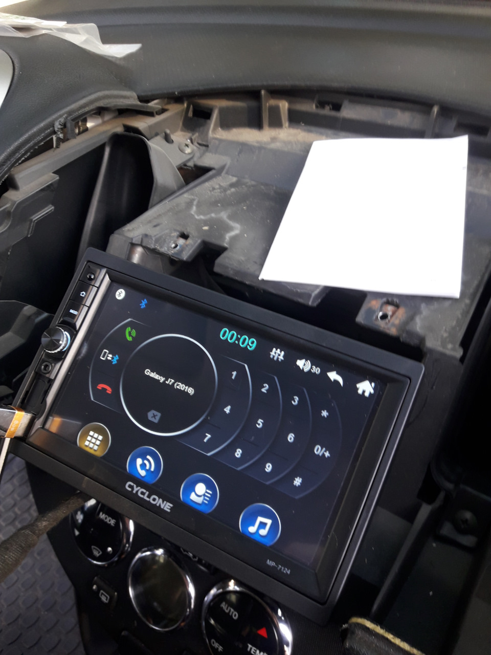 Заміна головного пристрою Blaupunkt BP5387 на Cyclone MP7124 2