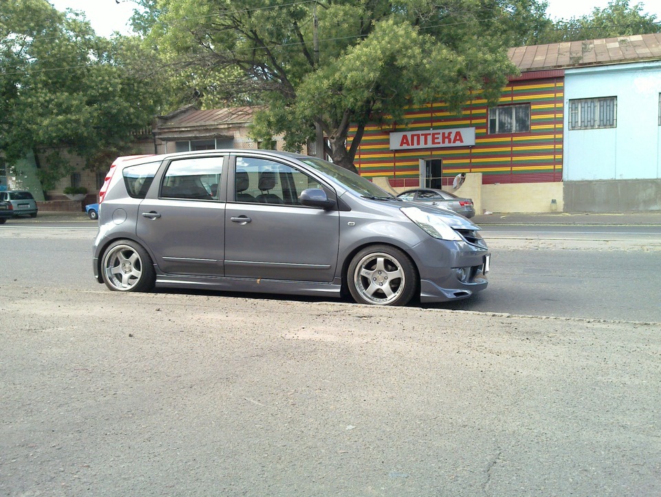 Steps side installed - replica of Impul 5