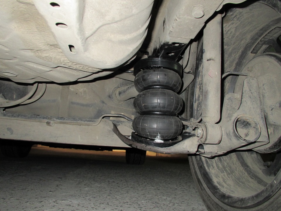Продам комплект пневмопідвіски на Nissan Note 2