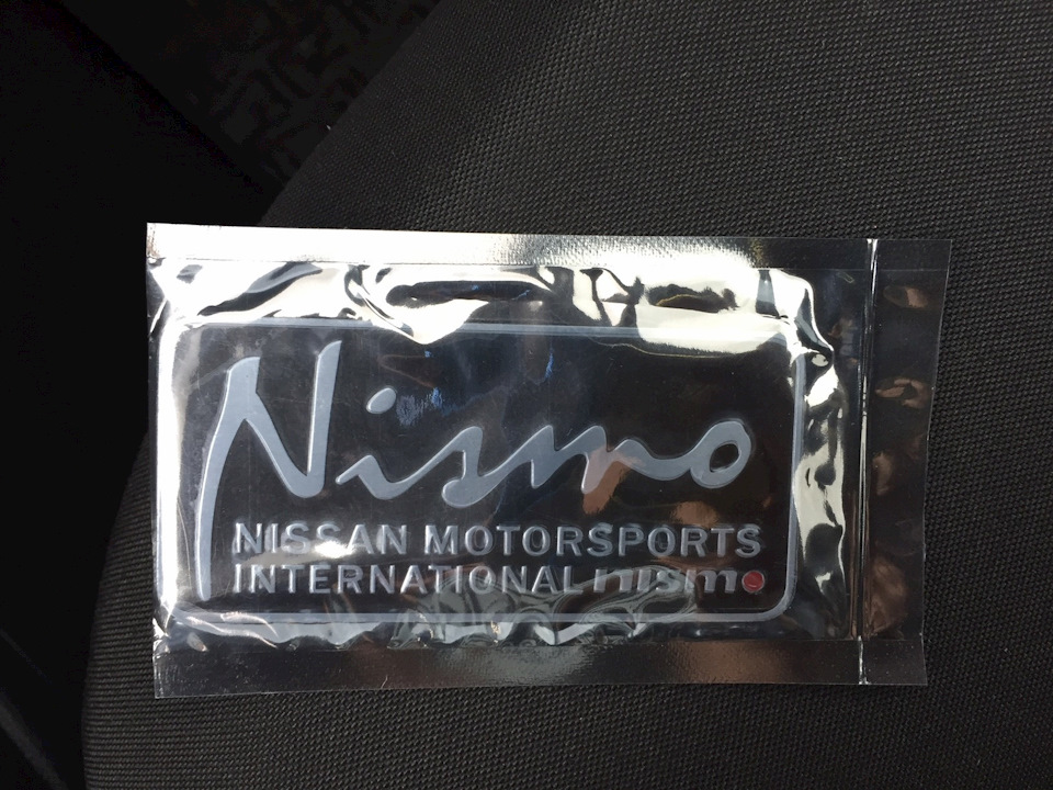 Nismo шильдик 1