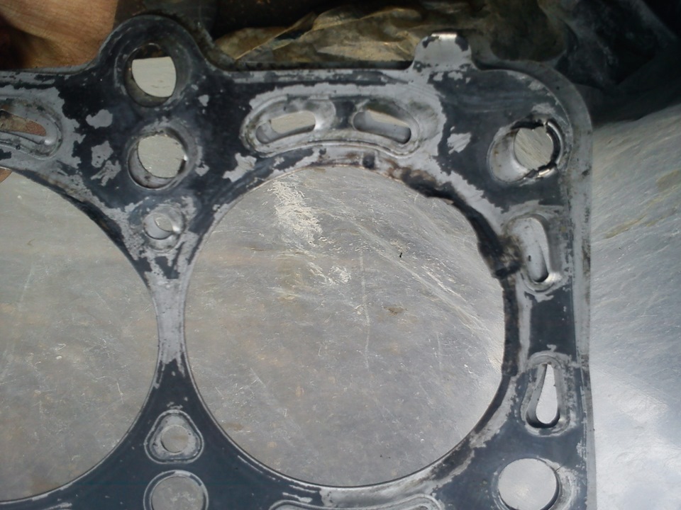 Заміна прокладки ГБЦ на Mazda 626 GW 2