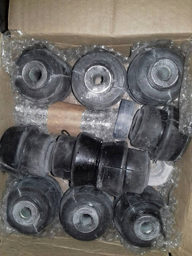 Заміна опор (подушок) кузова ... поки йде капіталка ДВЗ 1