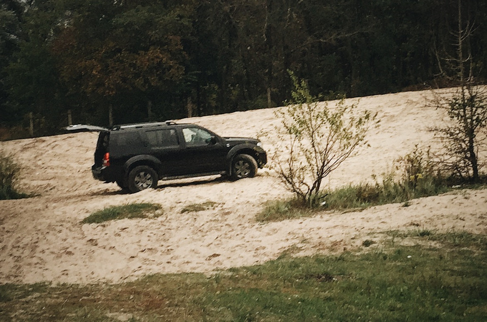 Pathfinder на зимових шинах 275/65r17 hankook 3