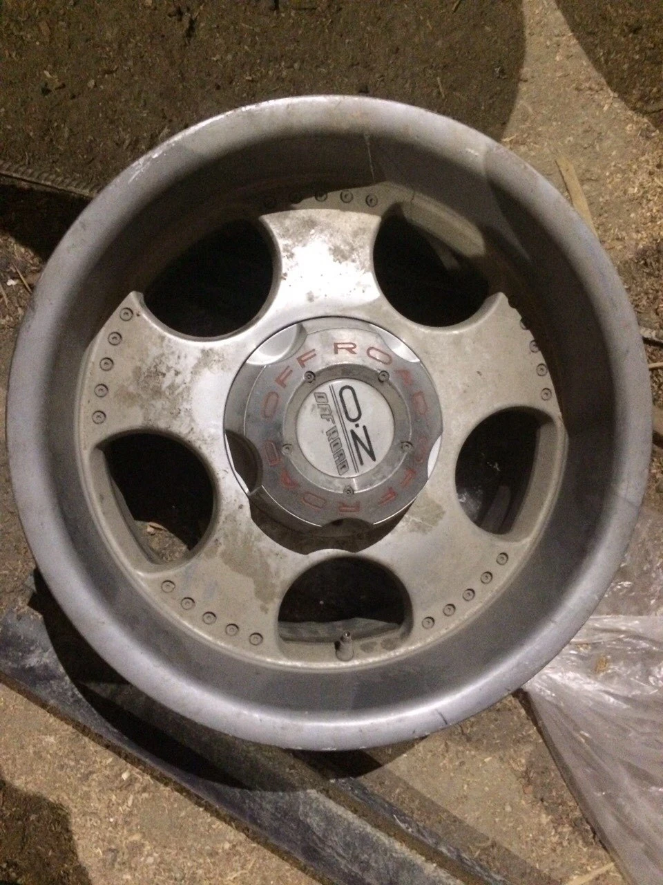 диски R17 6x139.7 OZ OF ROAD