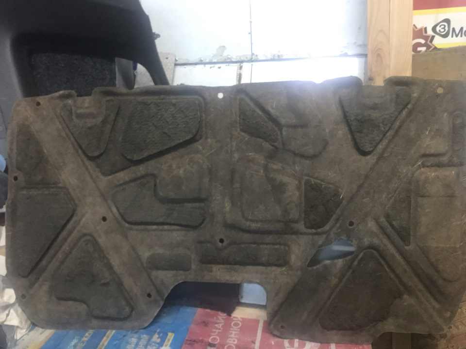 Утеплювач капота 1