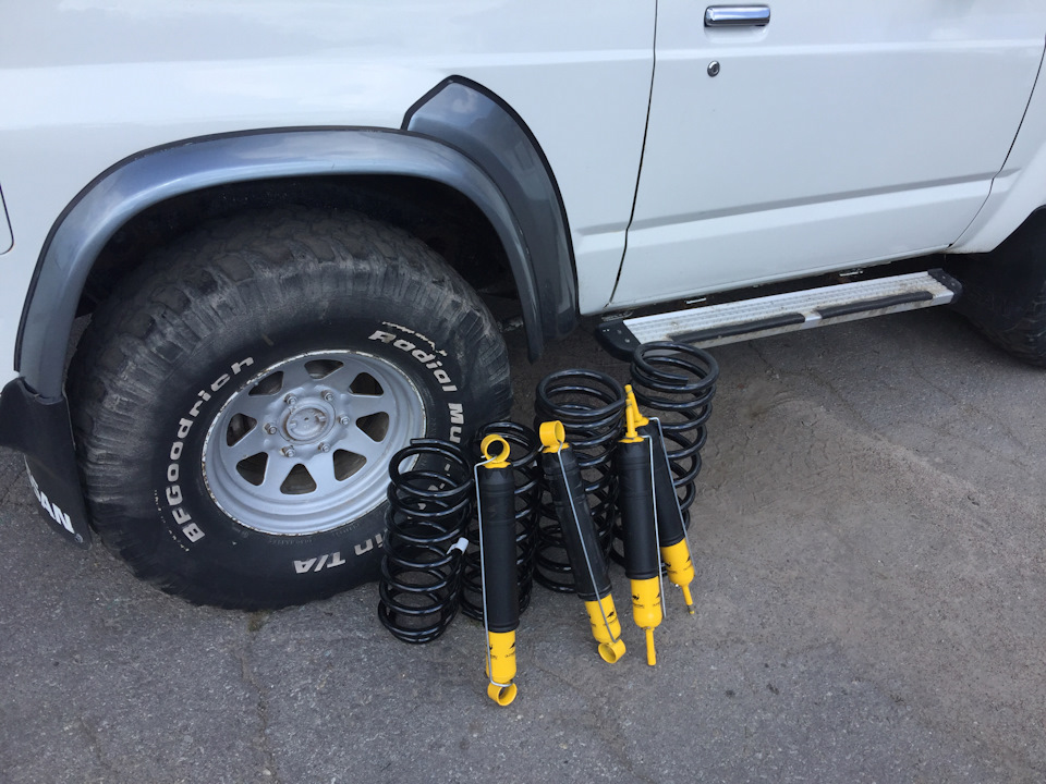 Нова підвіска на Nissan Patrol Y60 OME 3 дюйми 5