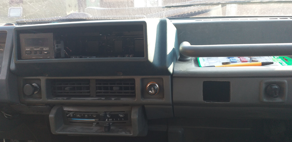 Накладка на панель Nissan Patrol 160/260 2