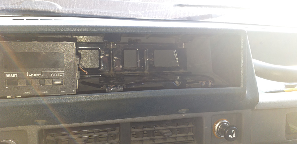 Накладка на панель Nissan Patrol 160/260 4