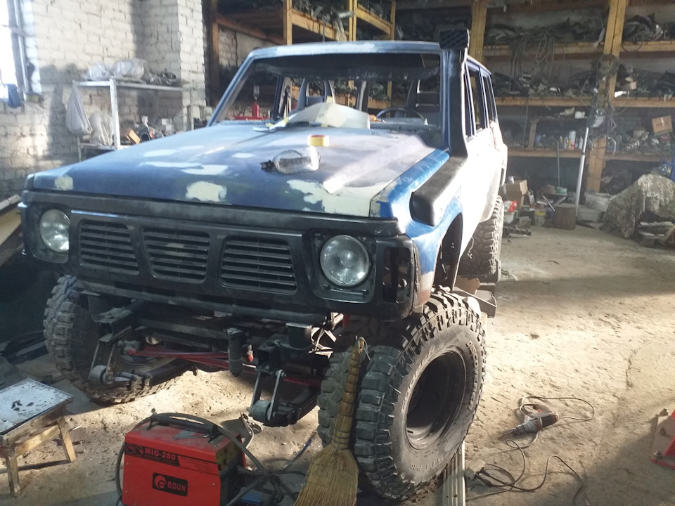 Розширення арок Nissan Patrol 260 4