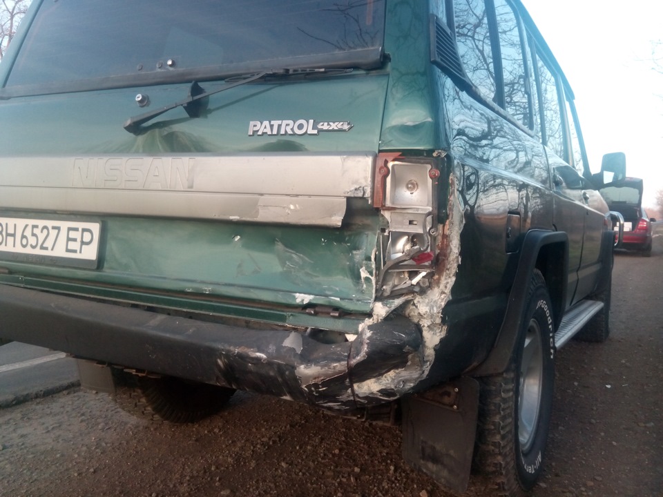 Потрапив в аварію. 1