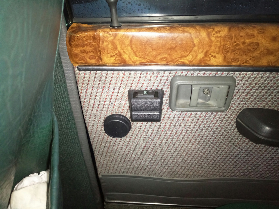 Склопідйомники на W260 3