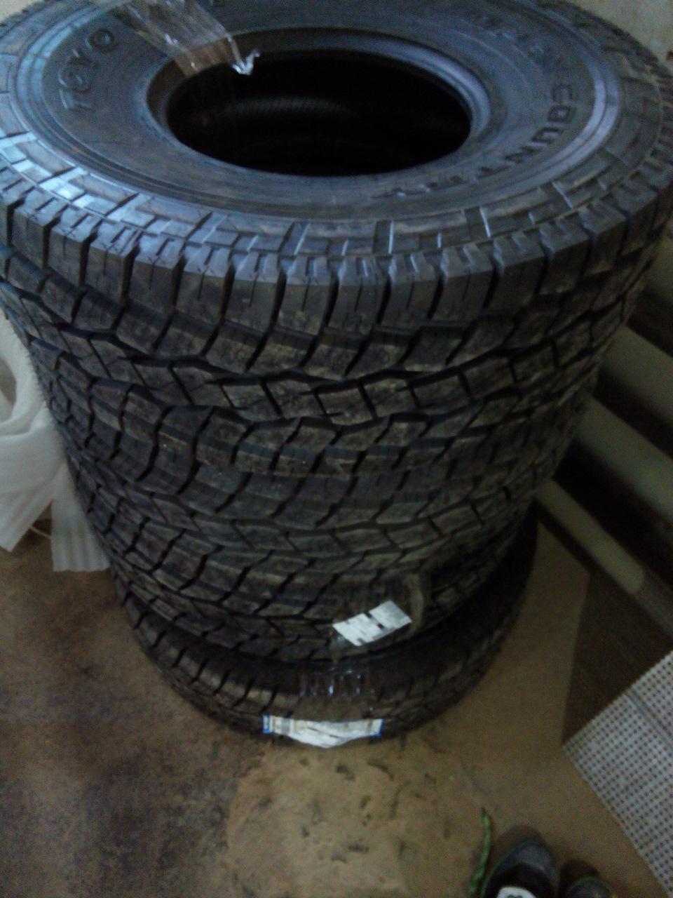 Придбав по акції коліщатка 35\12.5 R 15 Toyo Open Country 5