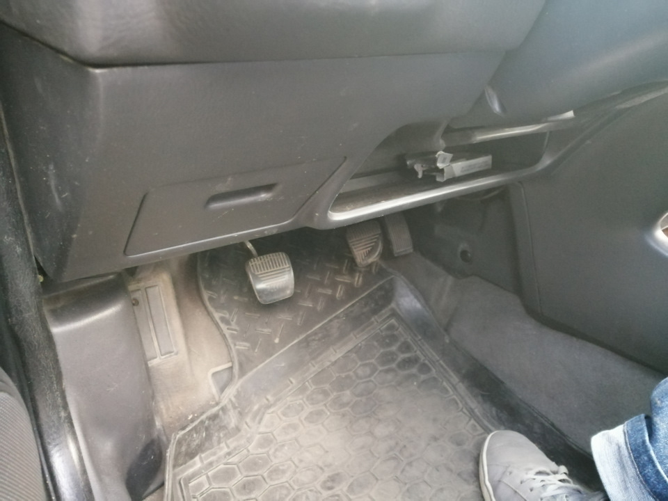 Усунення неполадок з поворотними сигналами та аварійка 3