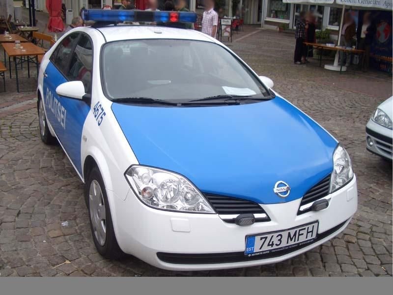 Nissan Primera 1/43 Politsei 2004a 2