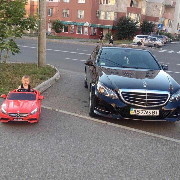 Прикупив малому мерседесу. 1