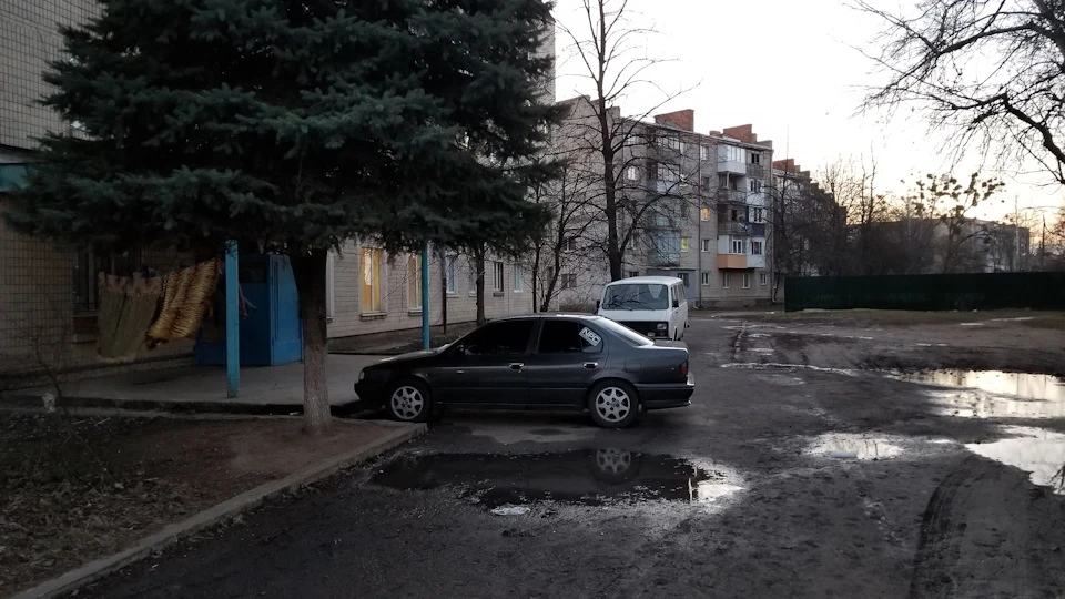 Закупив ніштяків.
