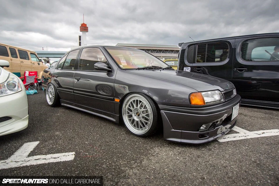 Колгосп або JDM стоїв