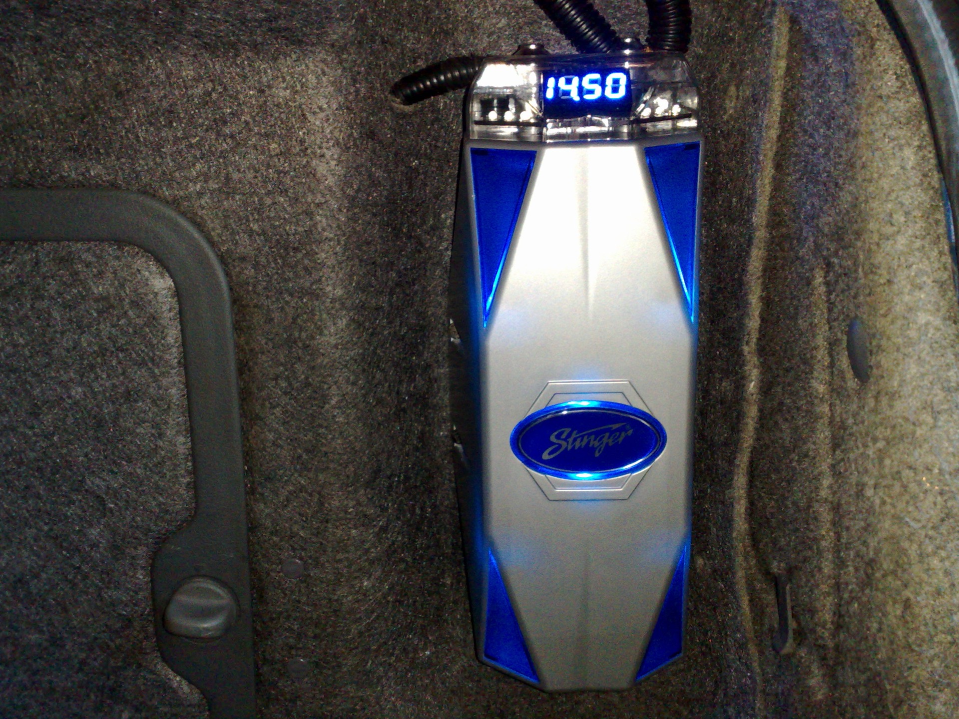 Car audio та камера заднього виду 3