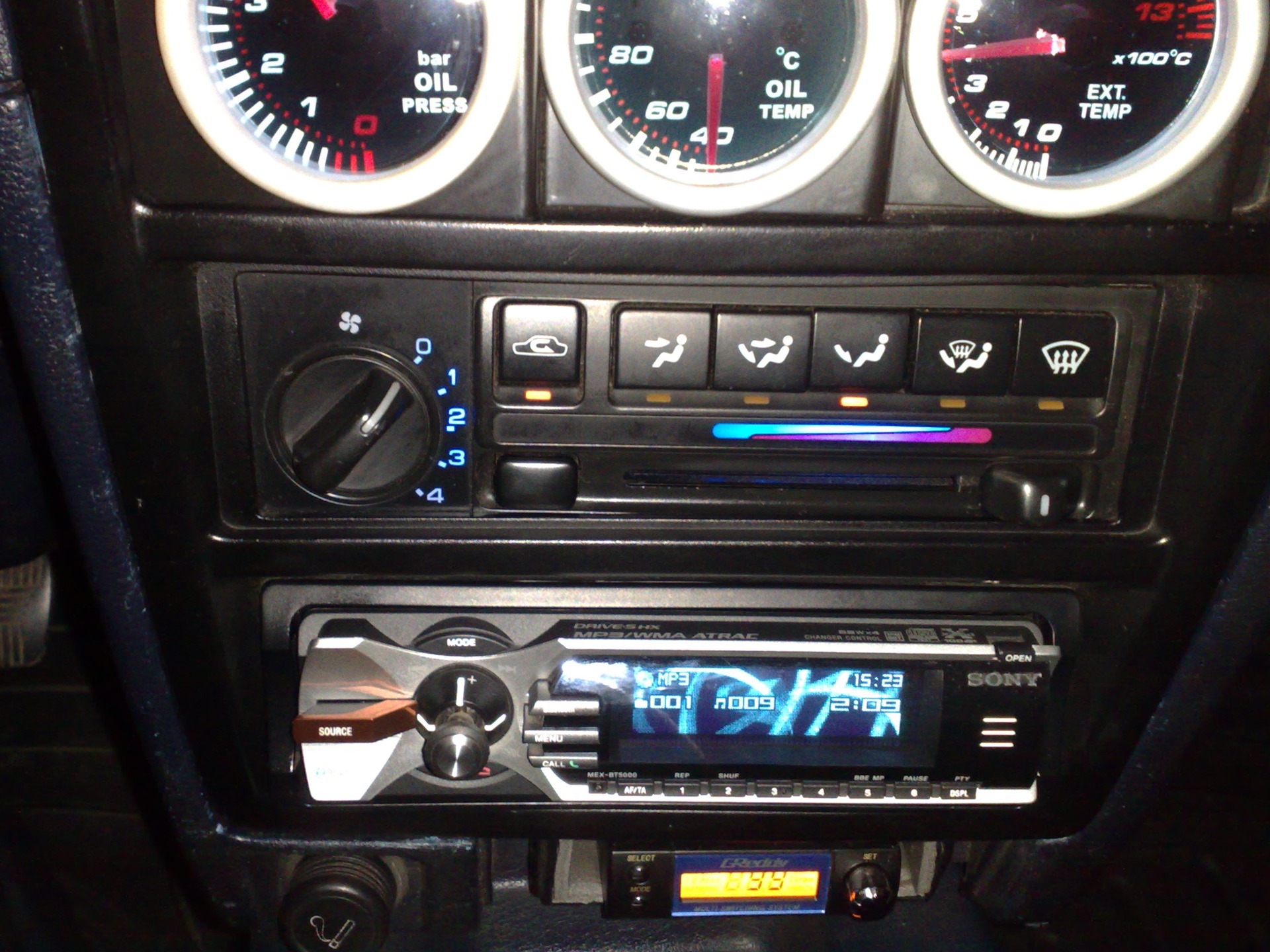Car audio та камера заднього виду 1