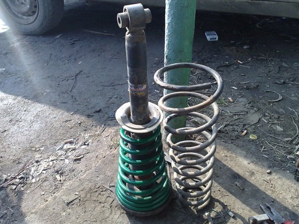 Пружини TEIN S.TECH із заниженням 3