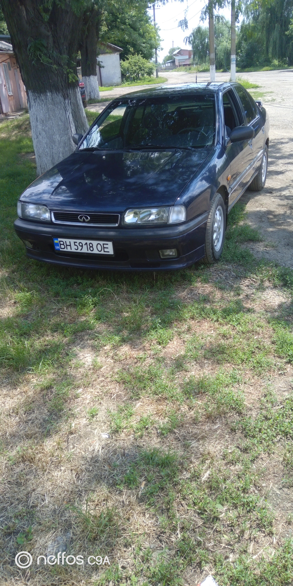 Був Nissan став Infiniti) і чим відрізняються решітки радіатора) 1