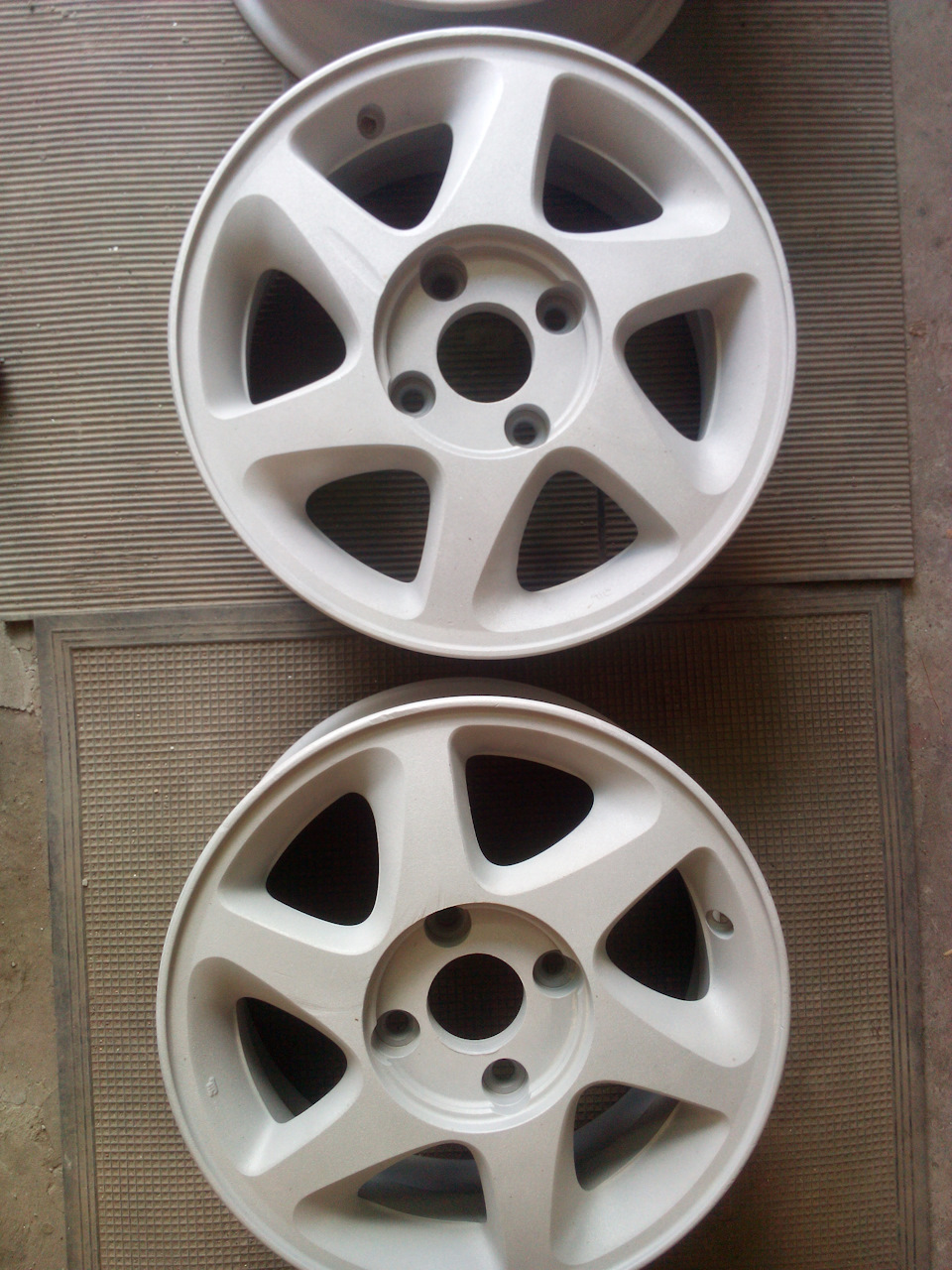 Диски R15 4