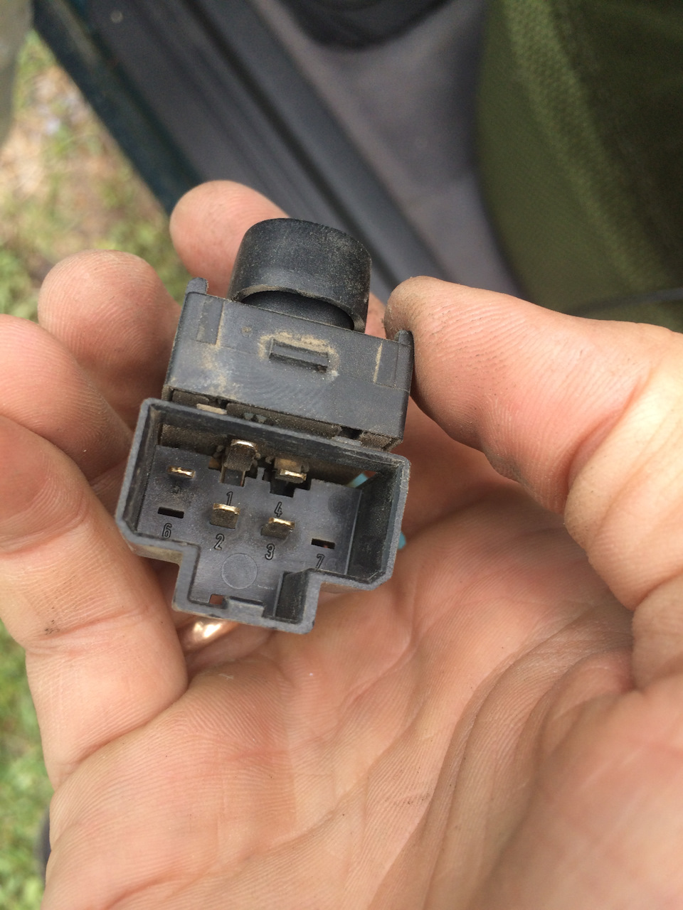 Довідник вікон, замок КПП MUL-T-LOCK 4